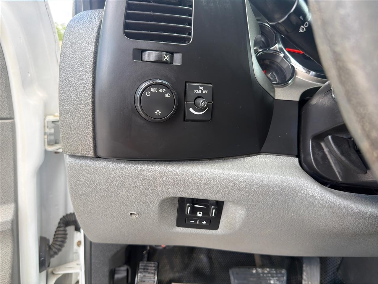 Chevrolet Silverado 2500HD Work Truck Long Box 2WD 2013