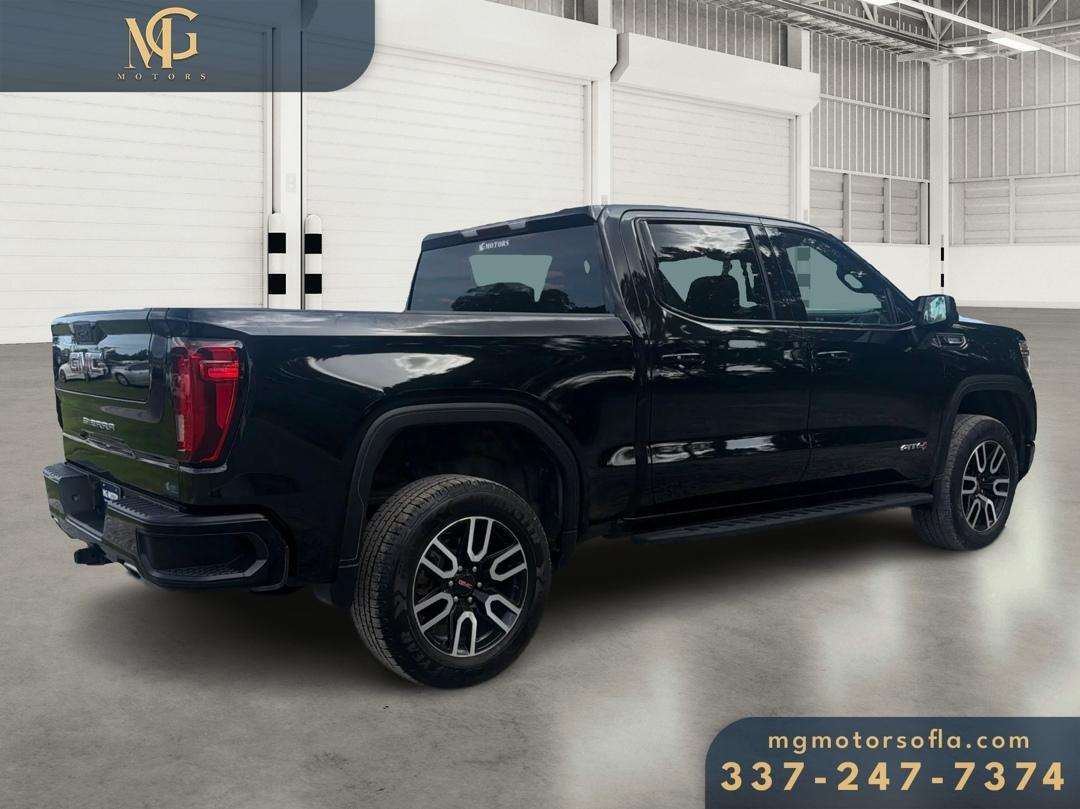 GMC Sierra 1500 AT4 Crew Cab Short Box 4WD 2021