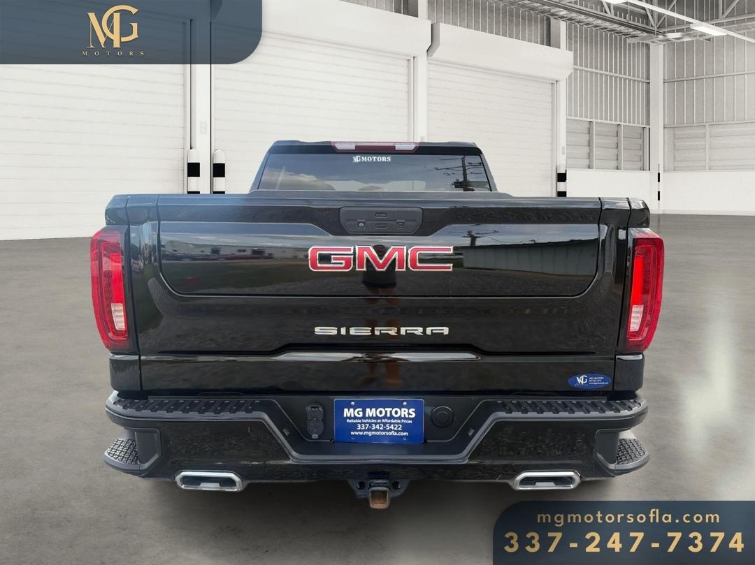 GMC Sierra 1500 AT4 Crew Cab Short Box 4WD 2021