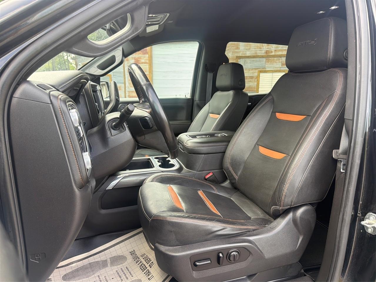 GMC Sierra 1500 AT4 Crew Cab Short Box 4WD 2021