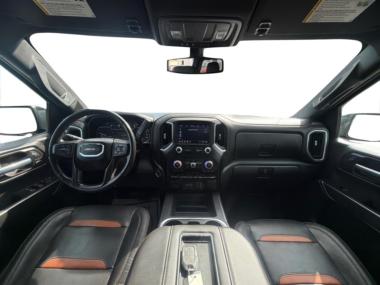 GMC Sierra 1500 AT4 Crew Cab Short Box 4WD 2021