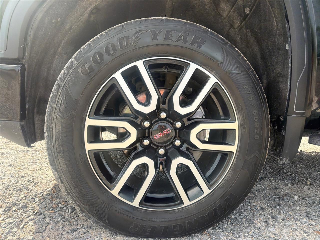 GMC Sierra 1500 AT4 Crew Cab Short Box 4WD 2021