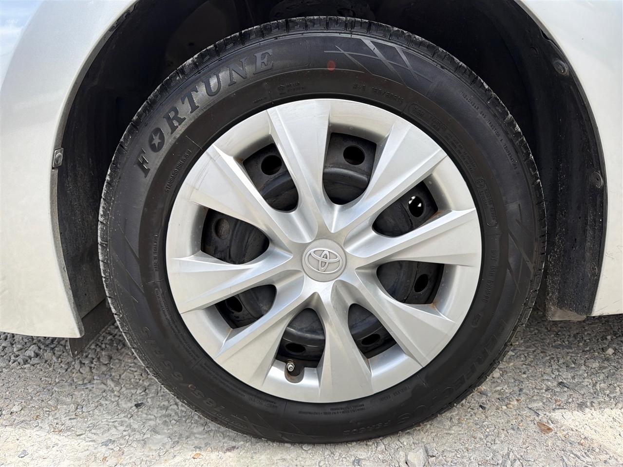 Toyota Corolla LE 2015