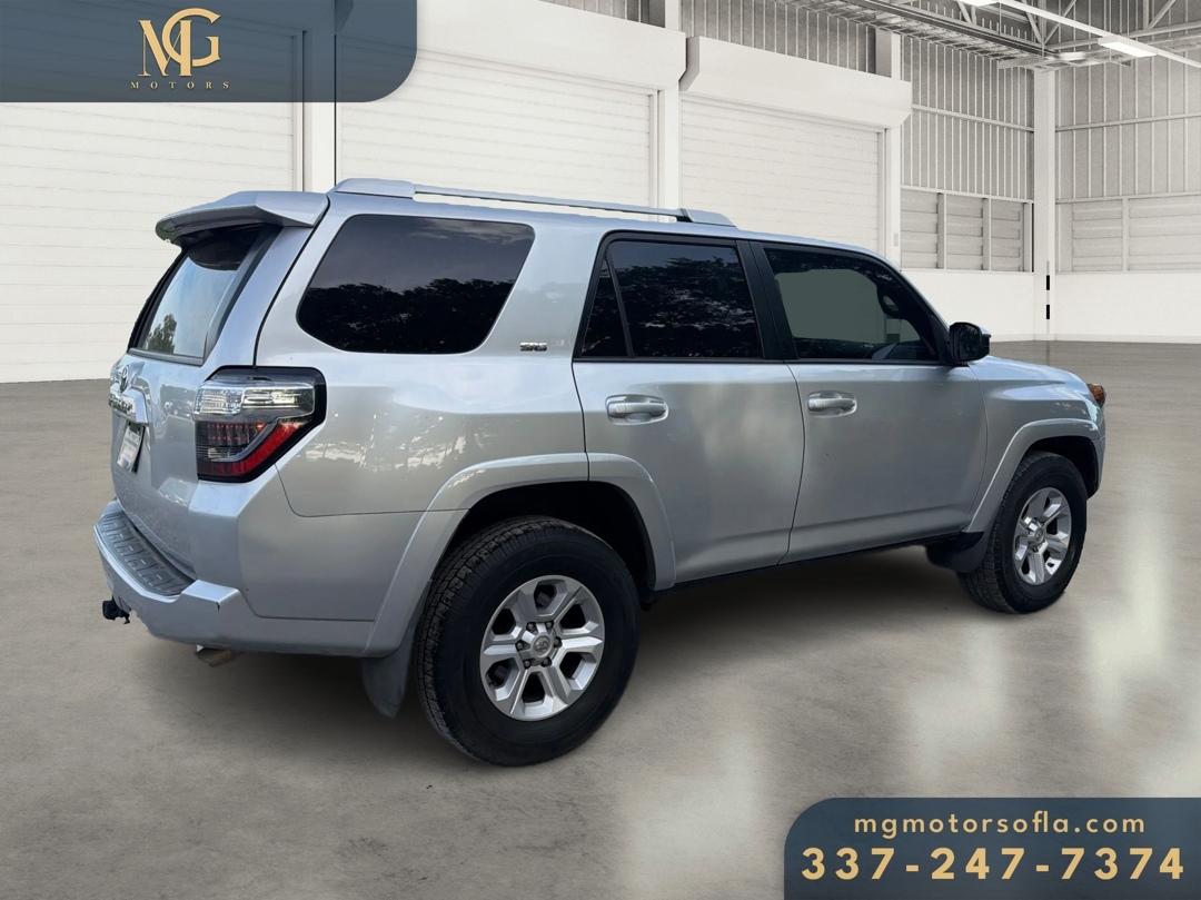 Toyota 4Runner SR5 2WD 2018