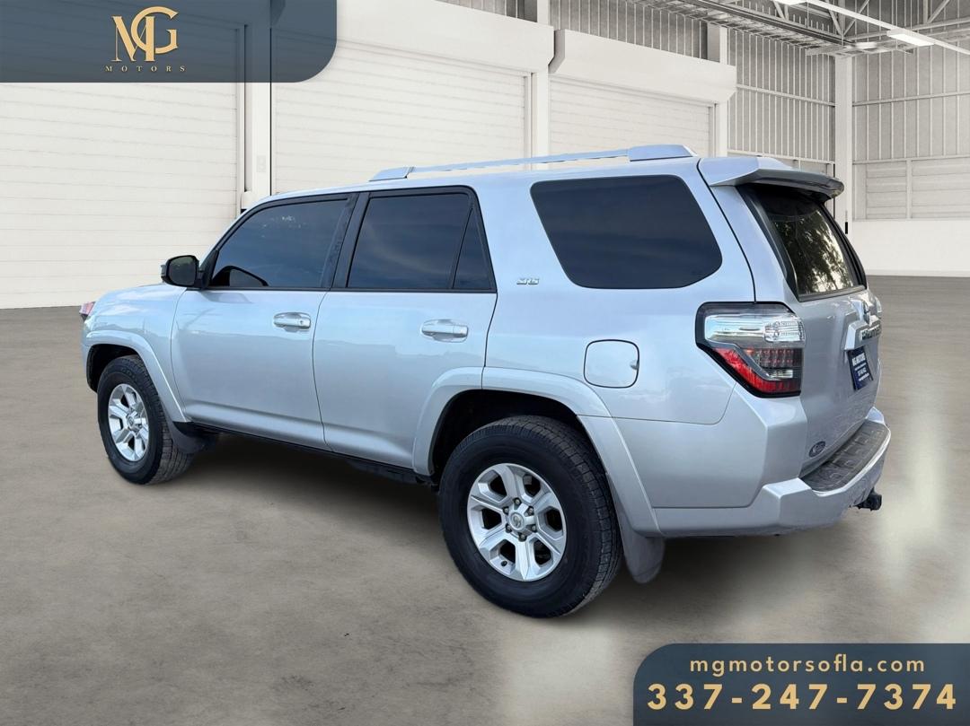 Toyota 4Runner SR5 2WD 2018