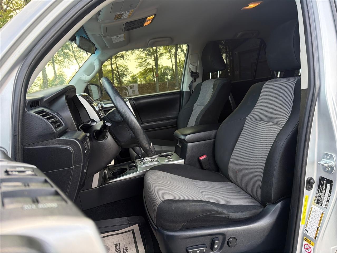 Toyota 4Runner SR5 2WD 2018