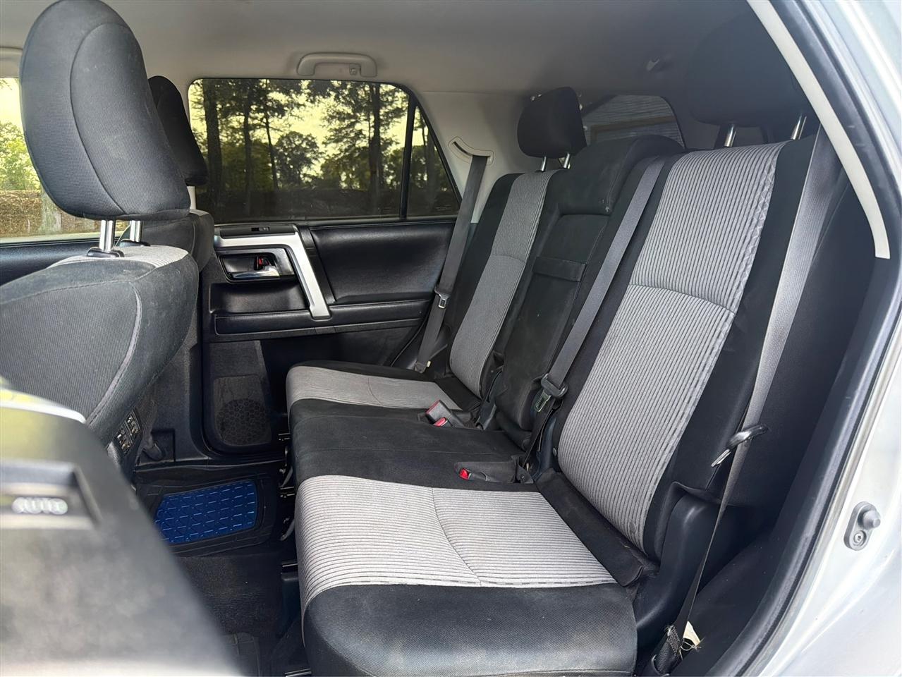 Toyota 4Runner SR5 2WD 2018