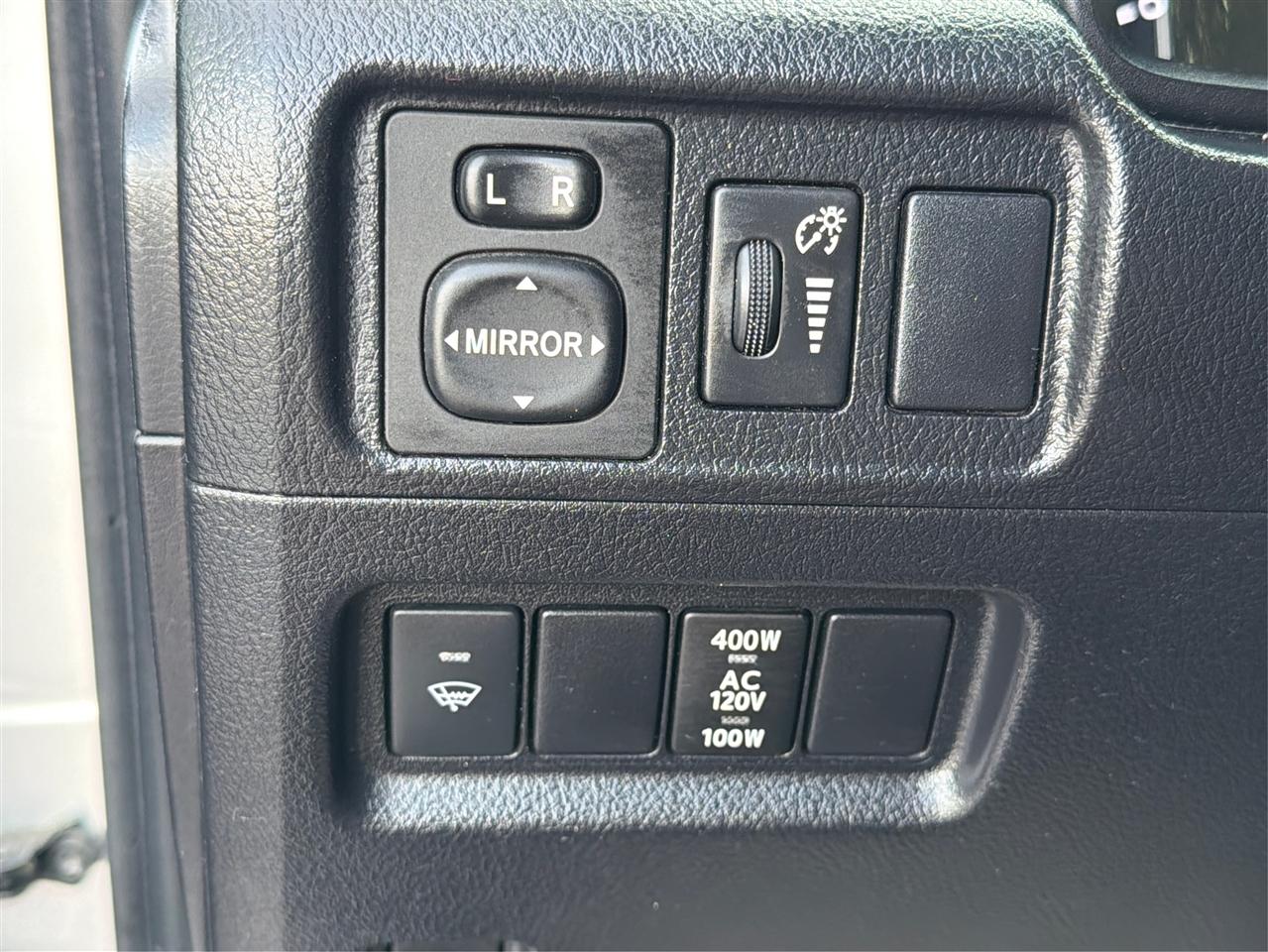 Toyota 4Runner SR5 2WD 2018