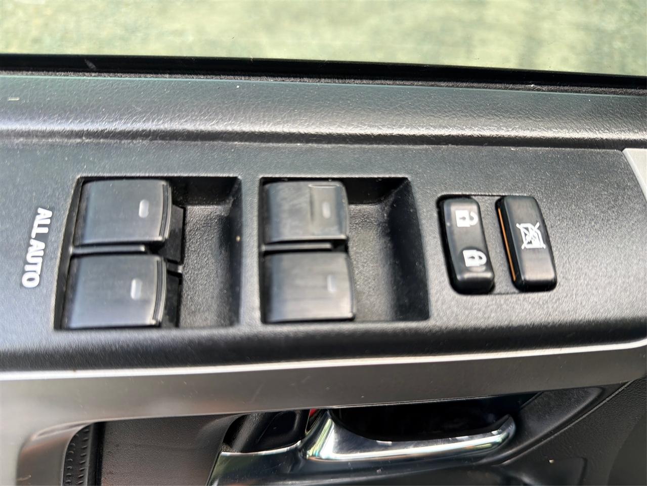 Toyota 4Runner SR5 2WD 2018