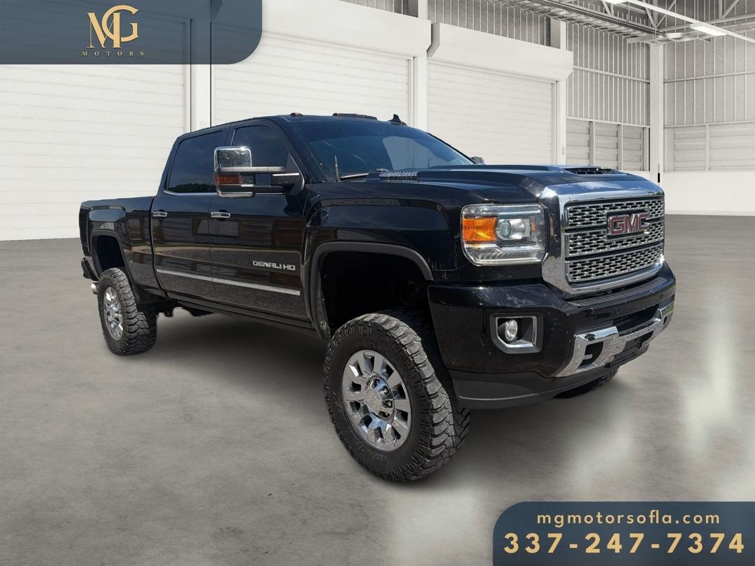 GMC Sierra 2500HD Denali Crew Cab 4WD 2019