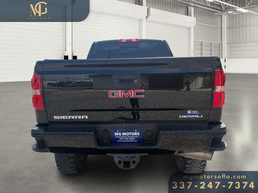 GMC Sierra 2500HD Denali Crew Cab 4WD 2019