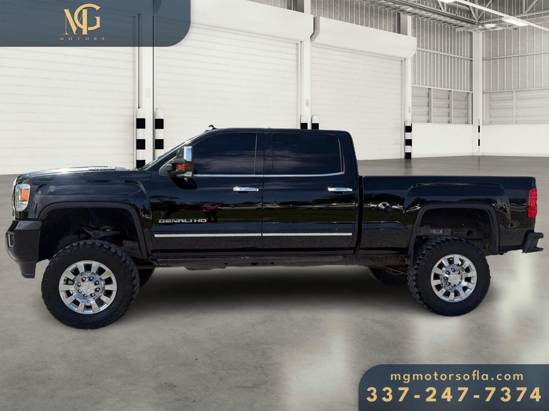 GMC Sierra 2500HD Denali Crew Cab 4WD 2019
