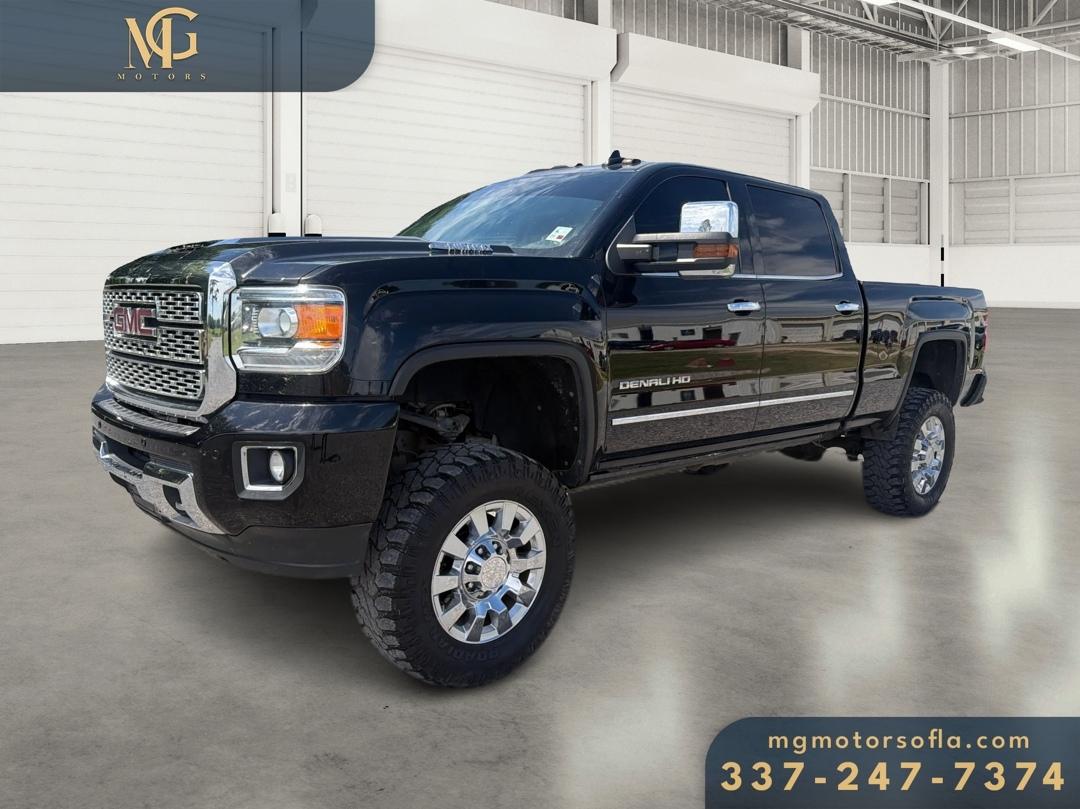 GMC Sierra 2500HD Denali Crew Cab 4WD 2019