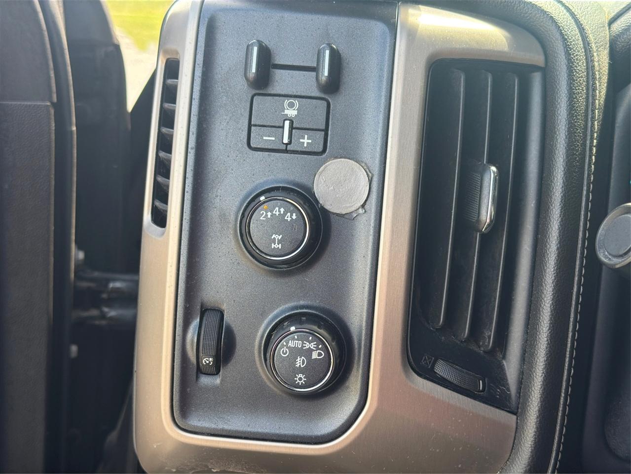 GMC Sierra 2500HD Denali Crew Cab 4WD 2019