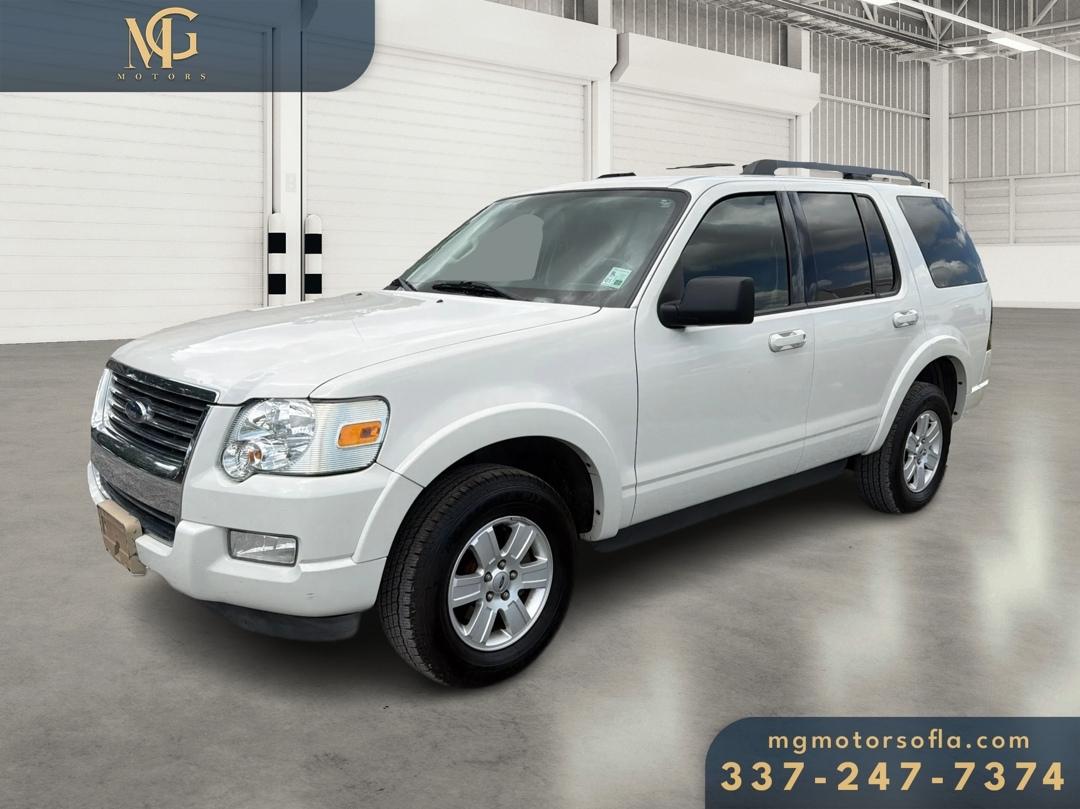 Ford Explorer XLT 4.0L 2WD 2010