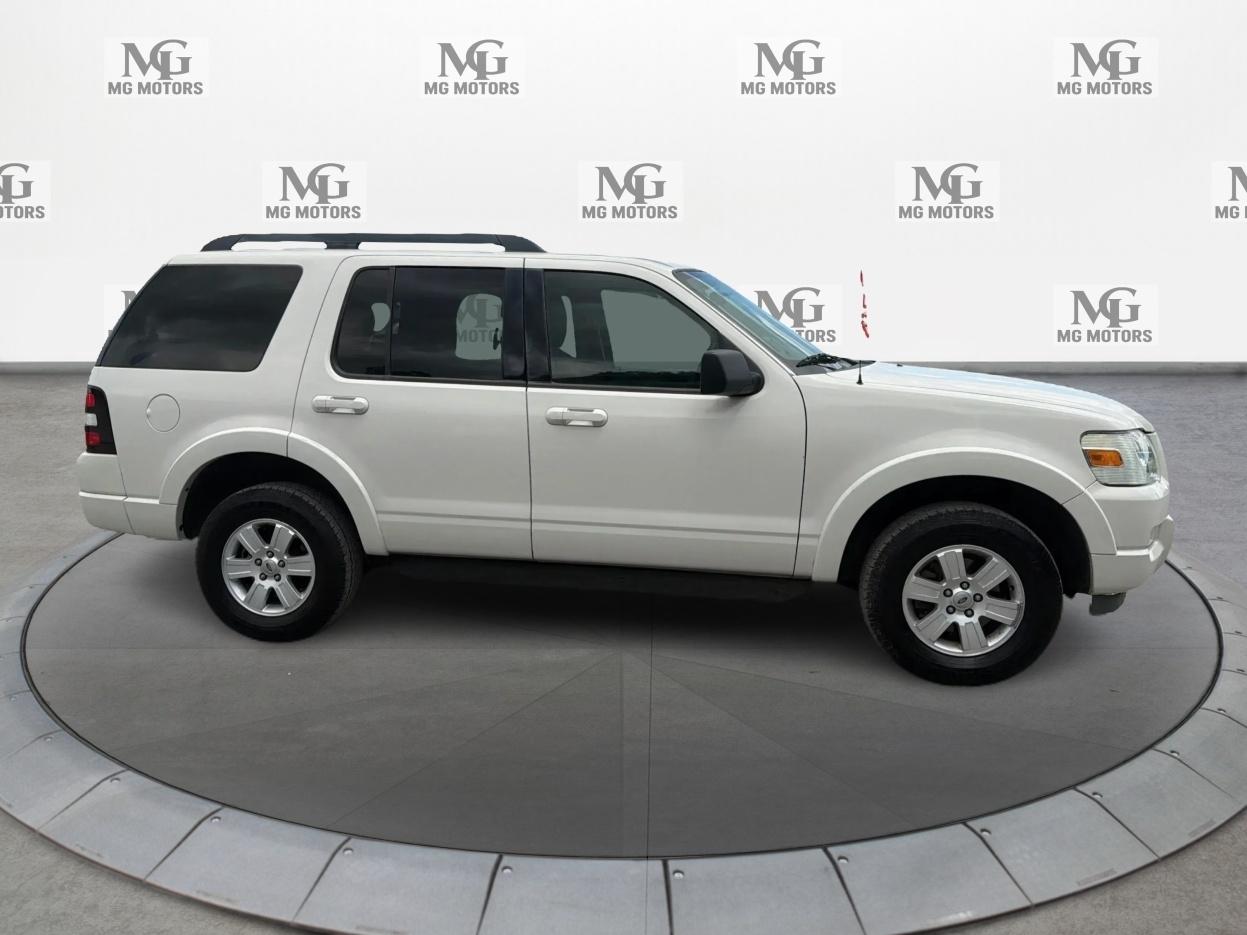 Ford Explorer XLT 4.0L 2WD 2010