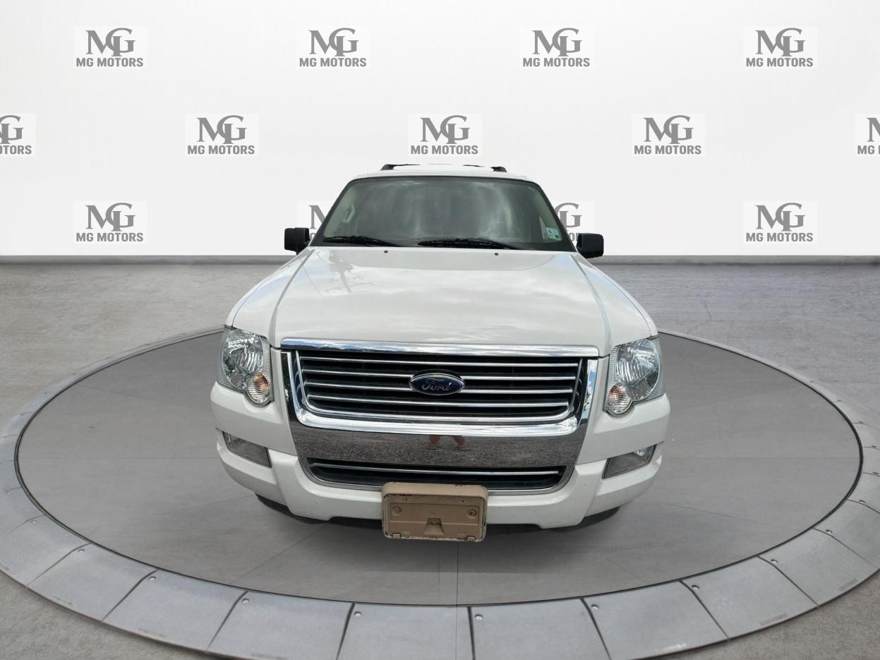Ford Explorer XLT 4.0L 2WD 2010