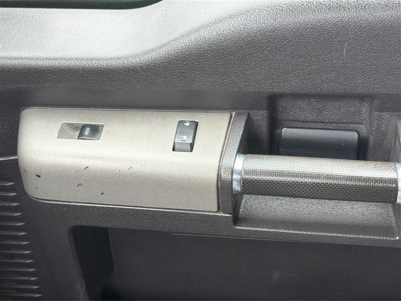 GMC Sierra 2500HD Base Crew Cab 4WD 2016