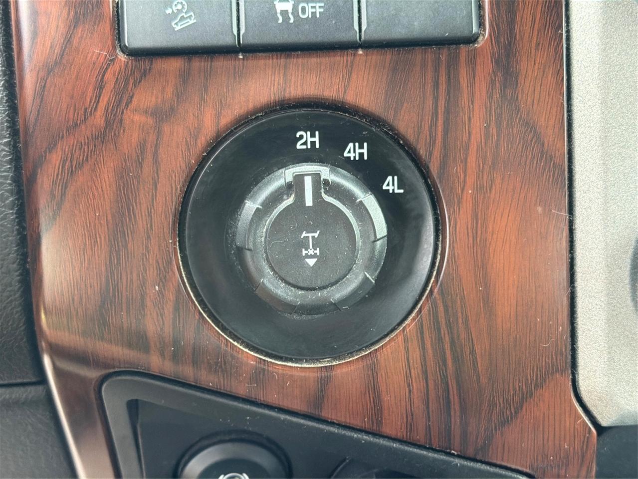 GMC Sierra 2500HD Base Crew Cab 4WD 2016