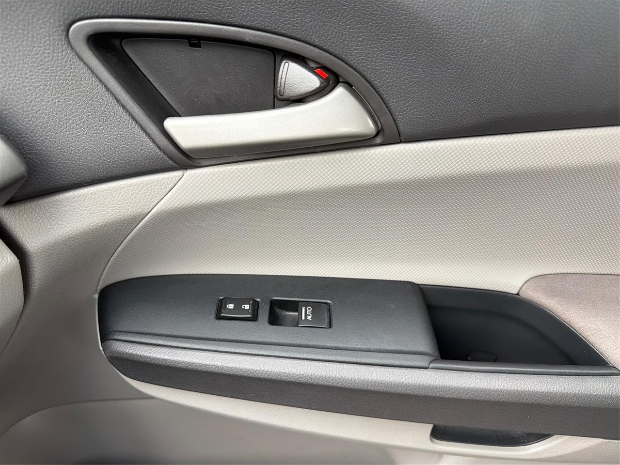 Honda Accord LX 2010