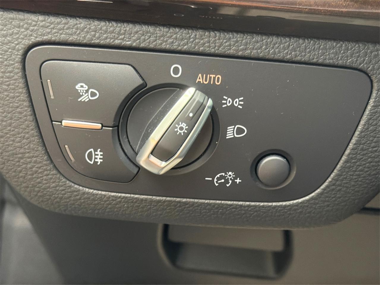 Audi Q5 2.0T Premium Plus quattro 2019