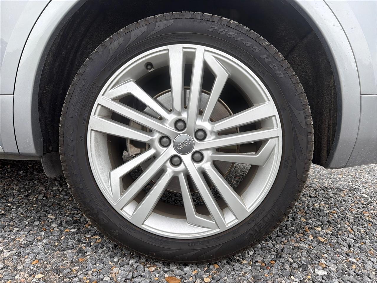 Audi Q5 2.0T Premium Plus quattro 2019