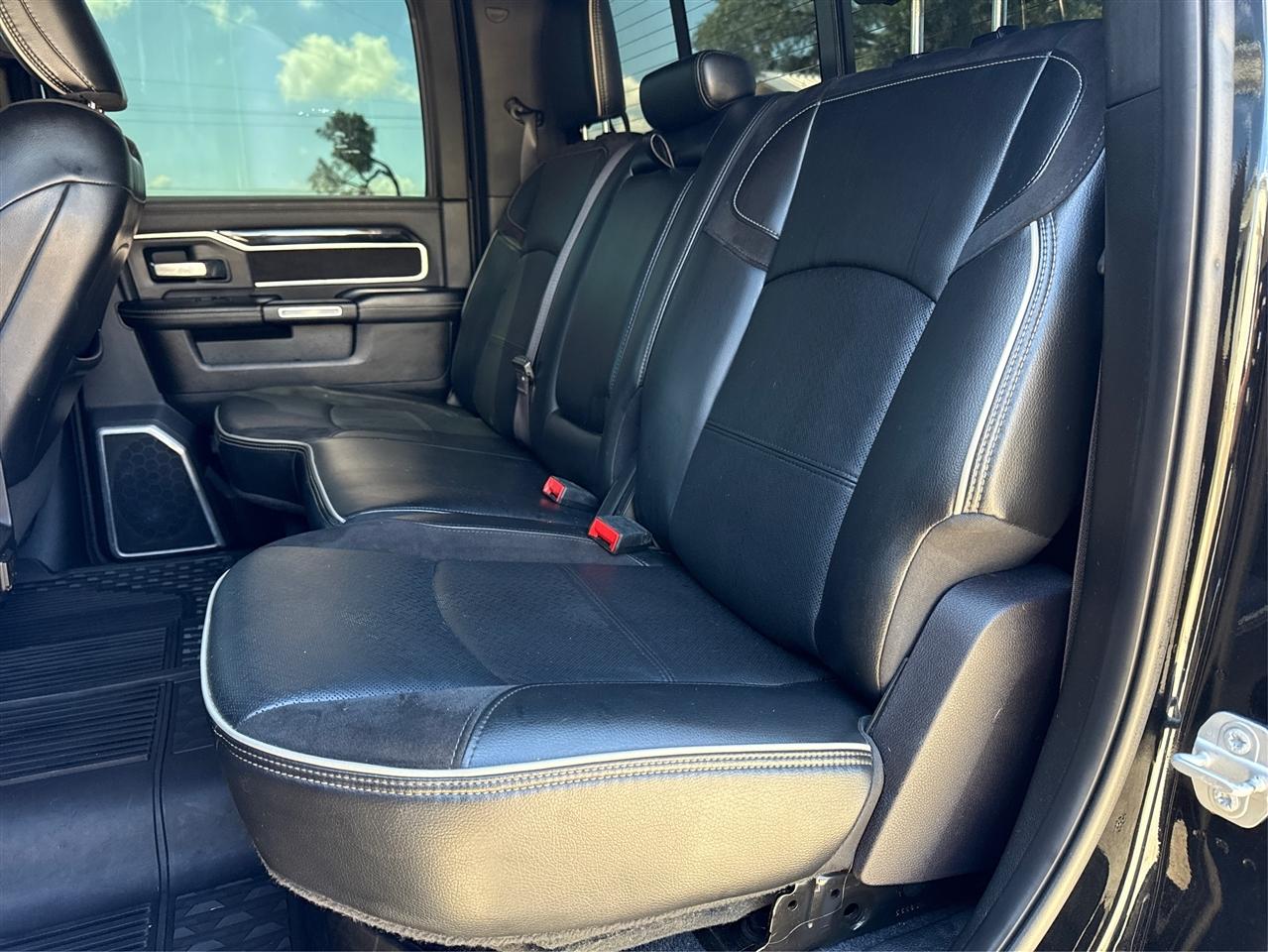 RAM 2500 Laramie Crew Cab SWB 4WD 2019