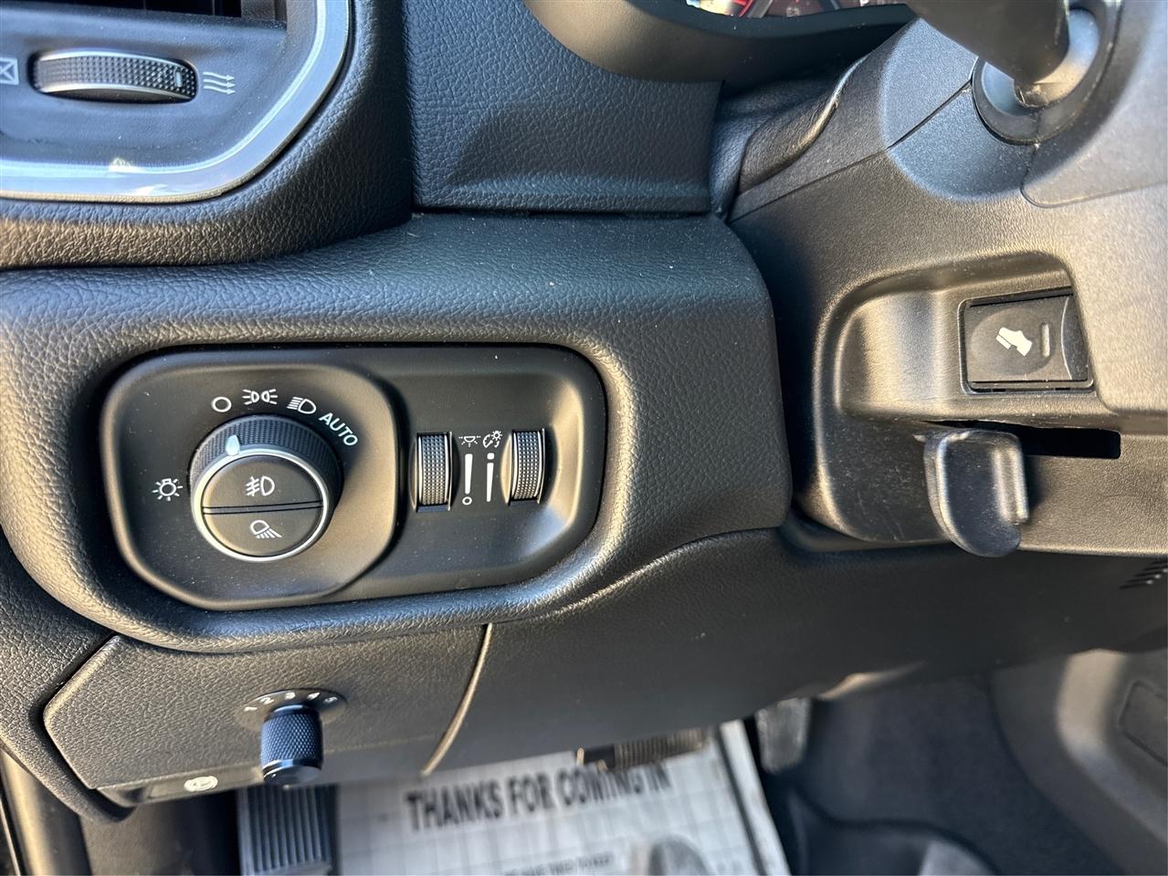 RAM 2500 Laramie Crew Cab SWB 4WD 2019