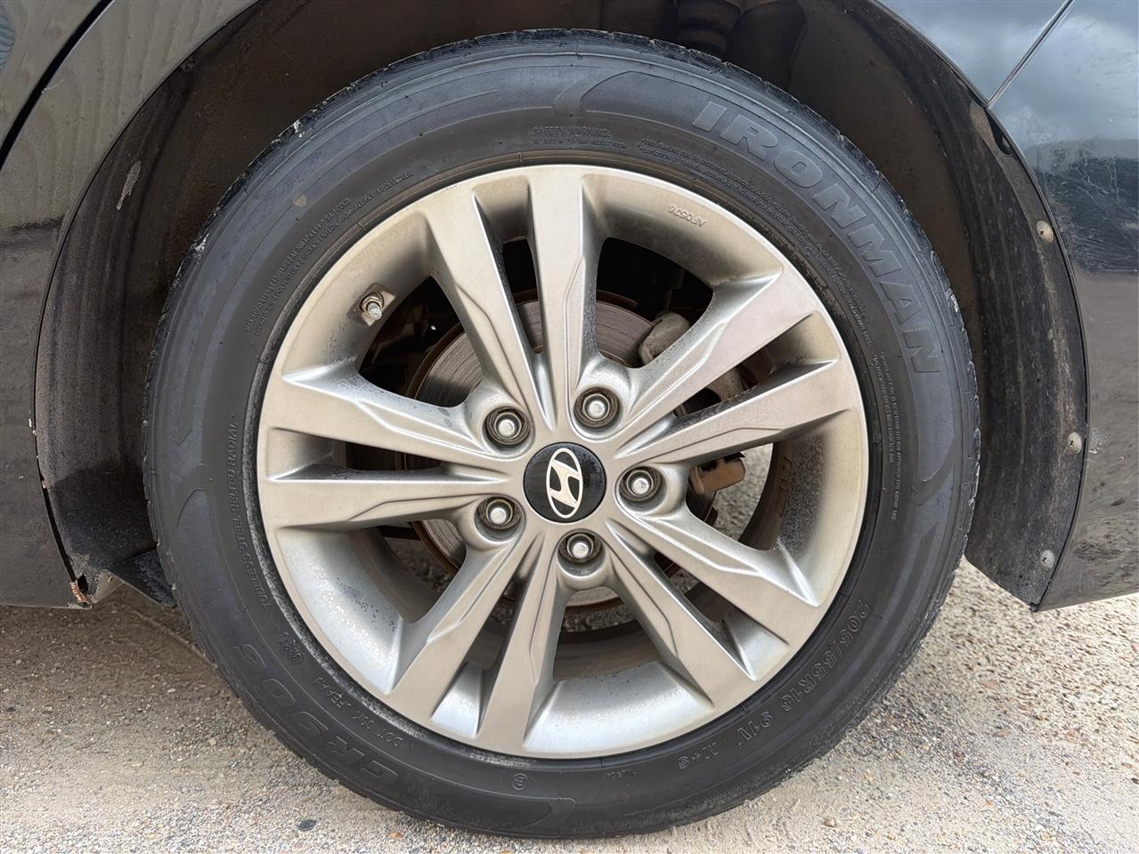 Hyundai Elantra SEL 2018