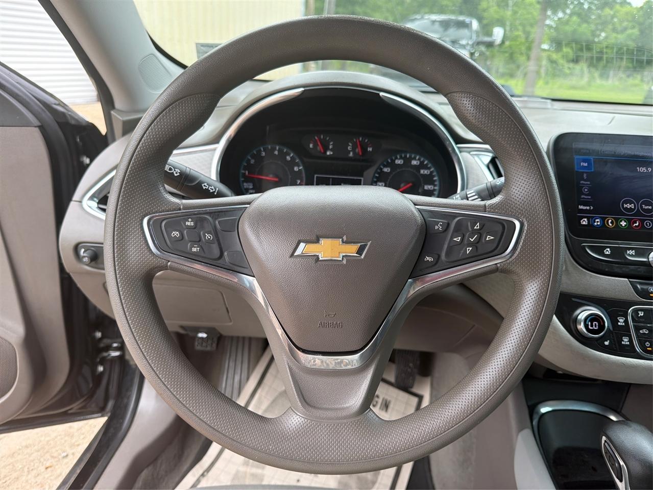 Chevrolet Malibu 4dr Sdn LT 2021