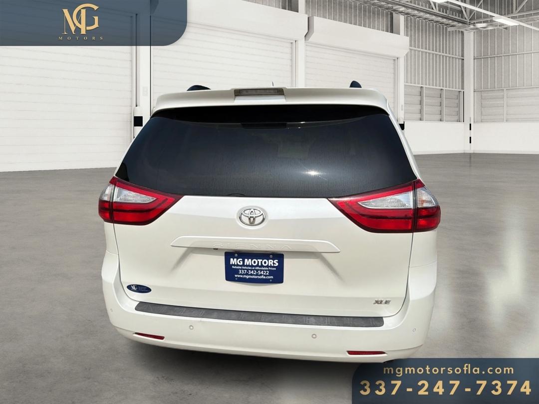 Toyota Sienna  2018