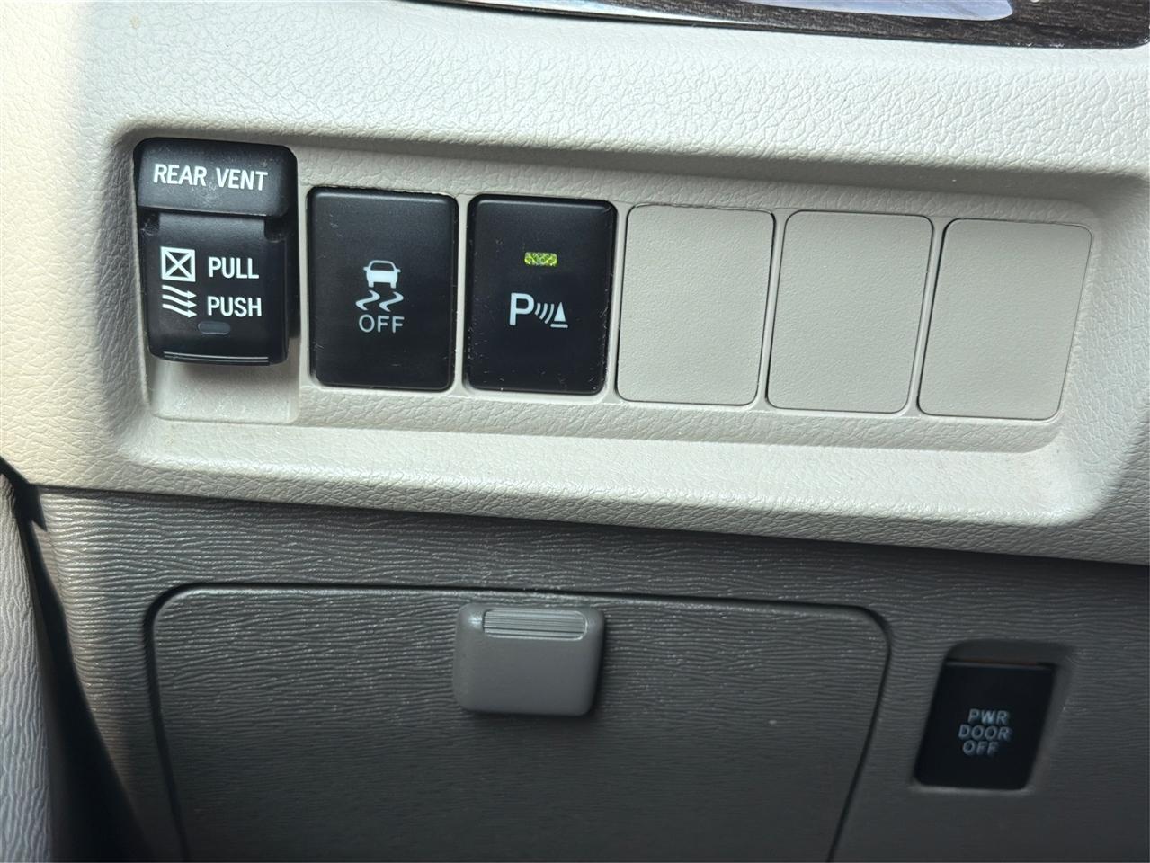 Toyota Sienna  2018