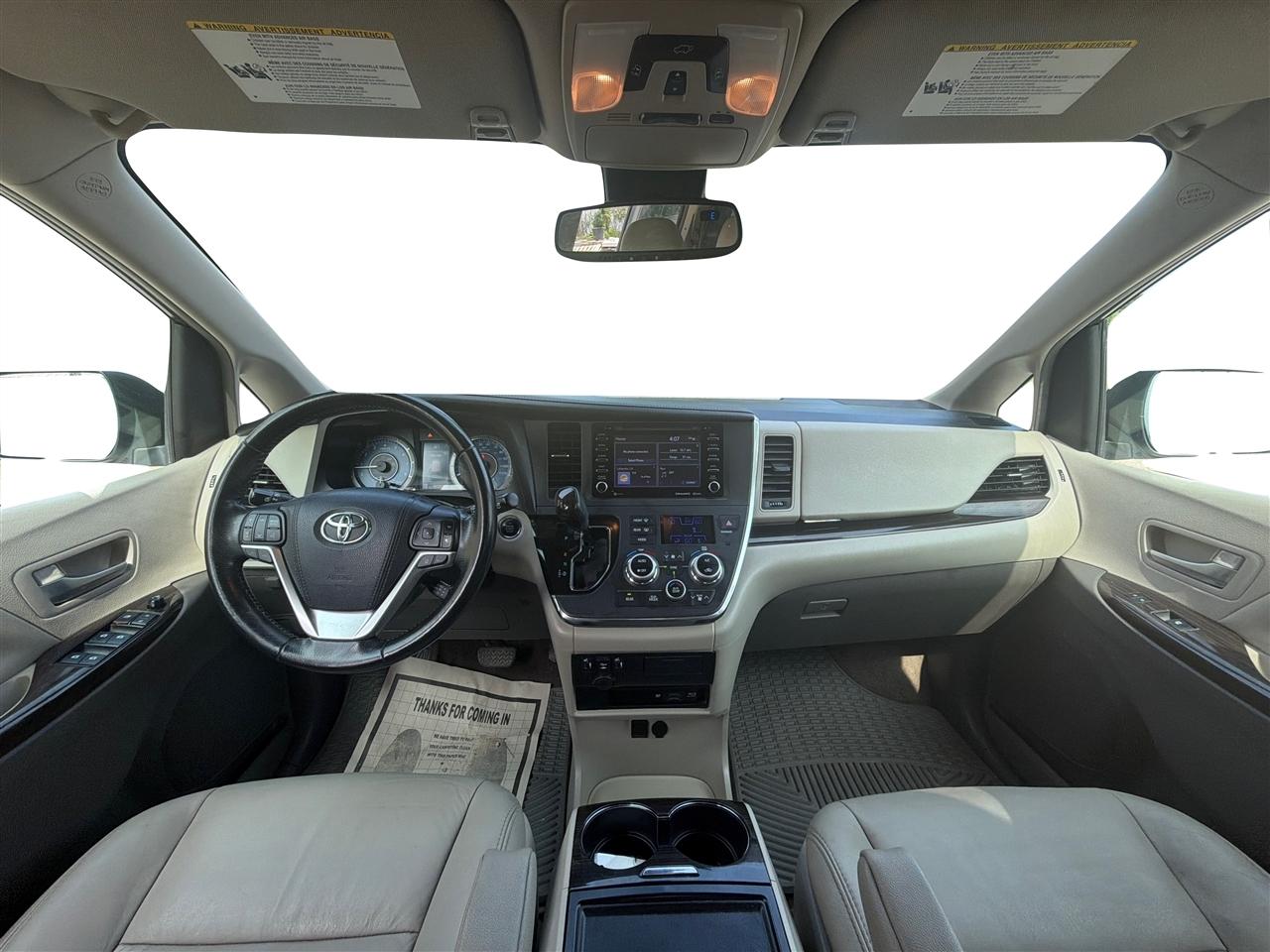 Toyota Sienna  2018
