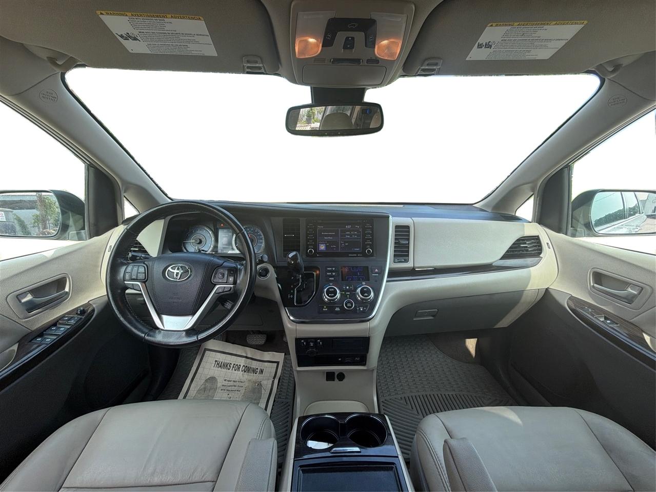 Toyota Sienna  2018