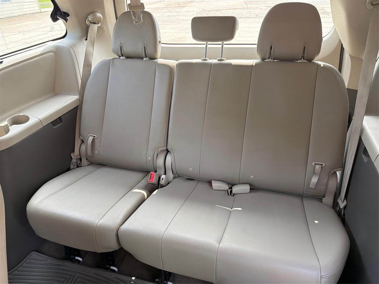 Toyota Sienna  2018