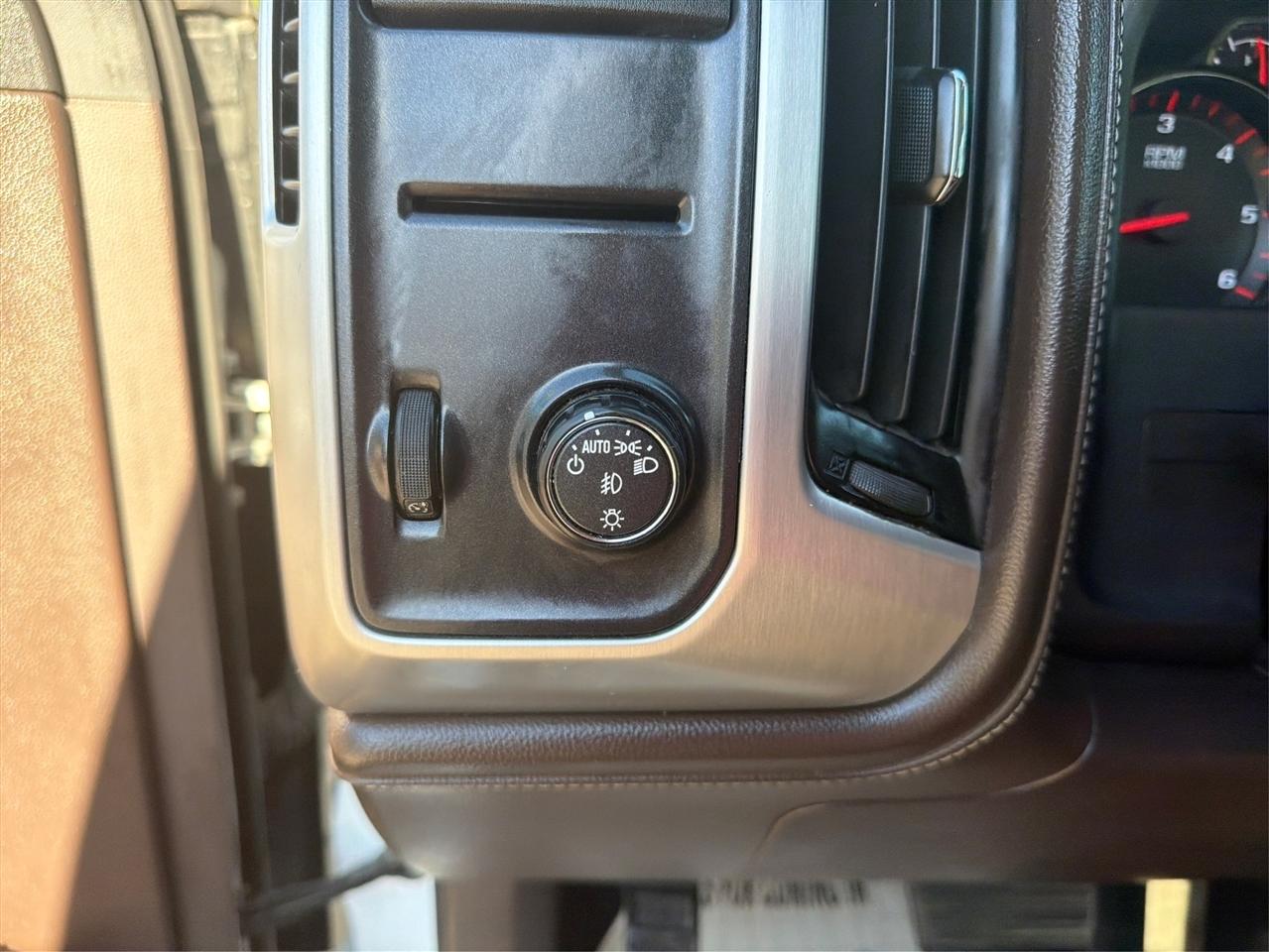 GMC Sierra 1500 2WD Crew Cab 143.5" SLE 2015