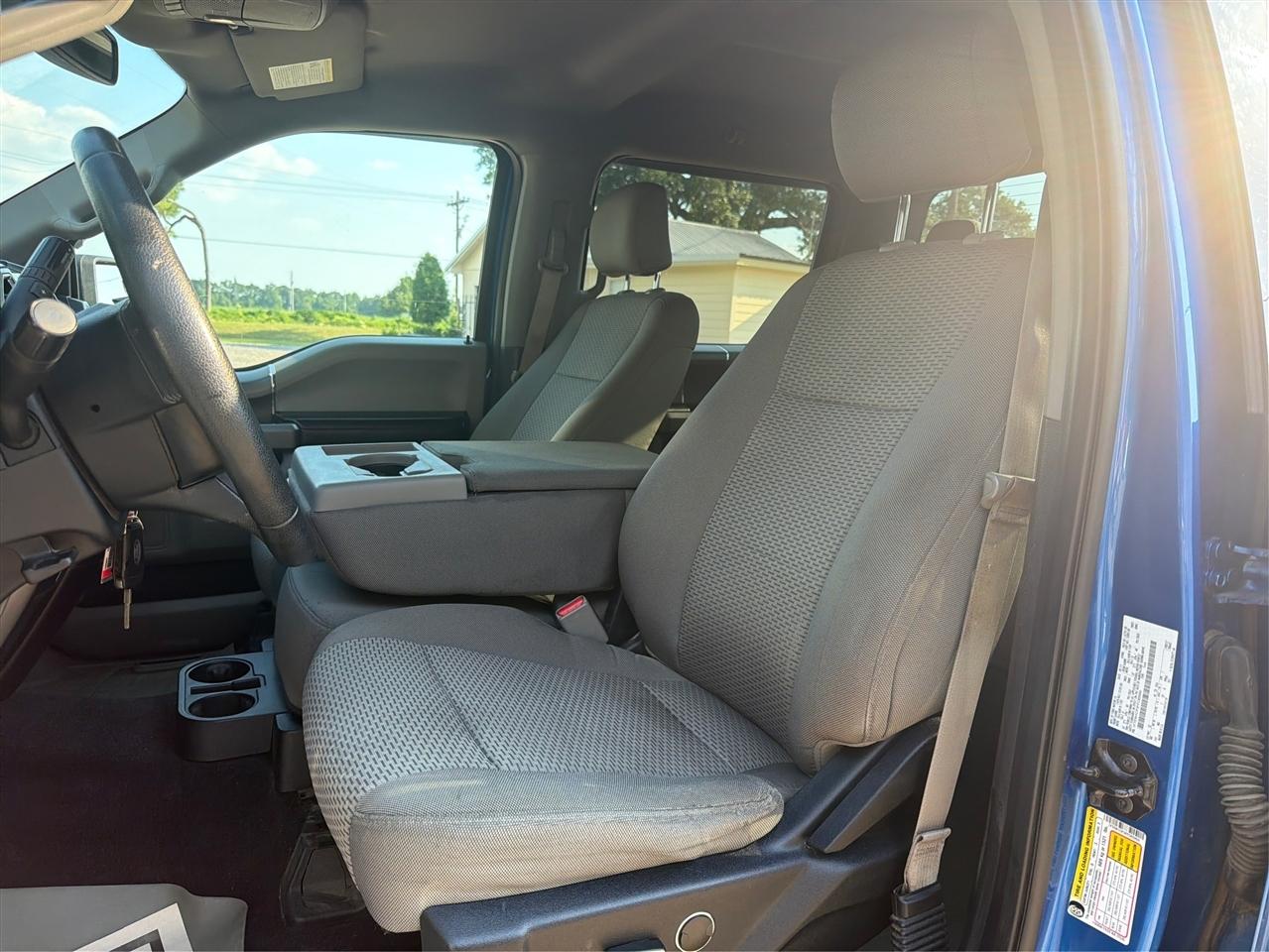 Ford F-150 2WD SuperCrew 145" XLT 2015
