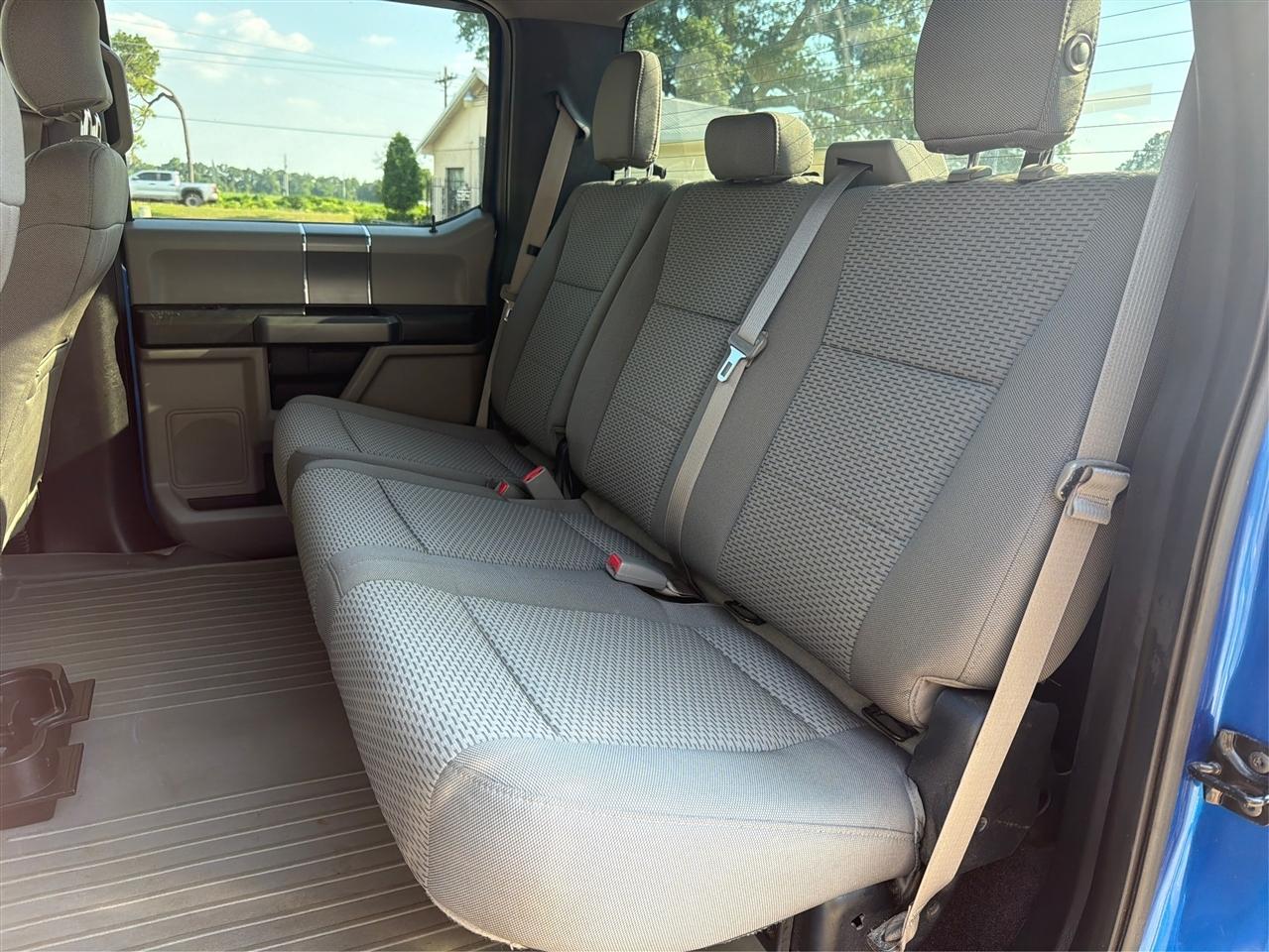 Ford F-150 2WD SuperCrew 145" XLT 2015