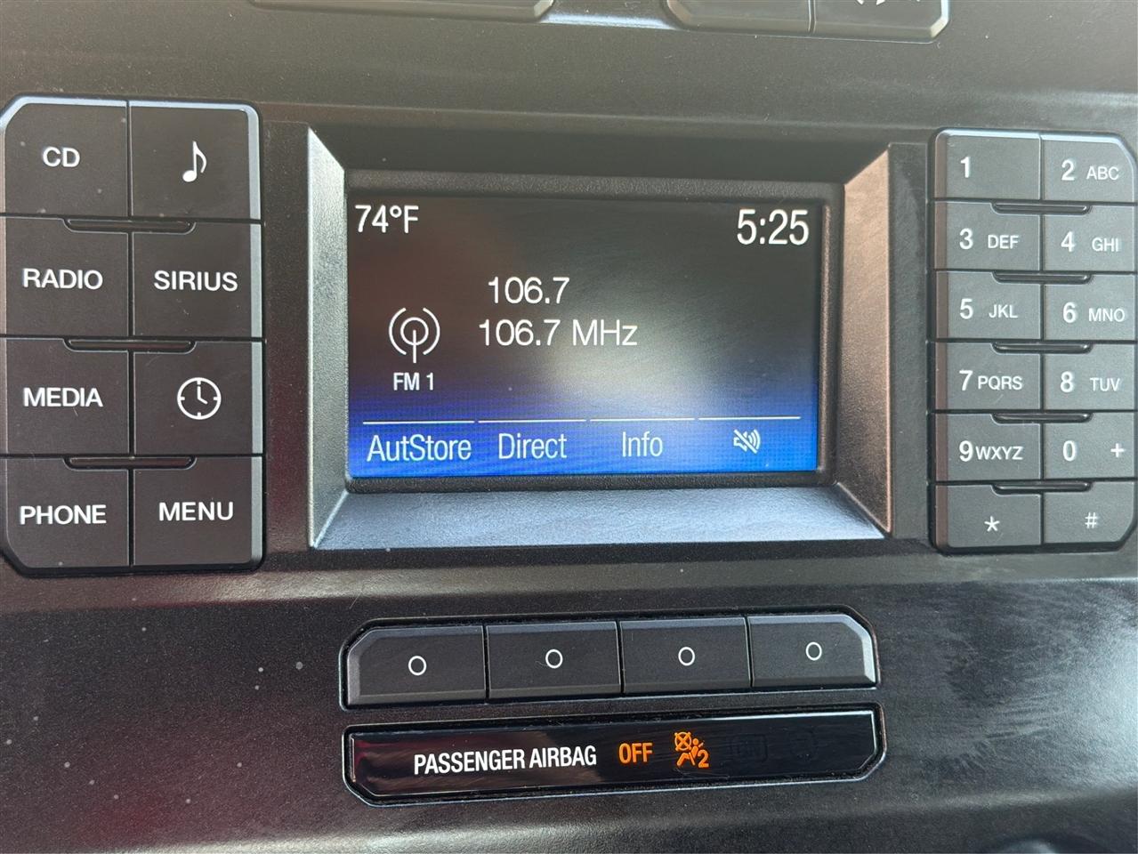 Ford F-150 2WD SuperCrew 145" XLT 2015