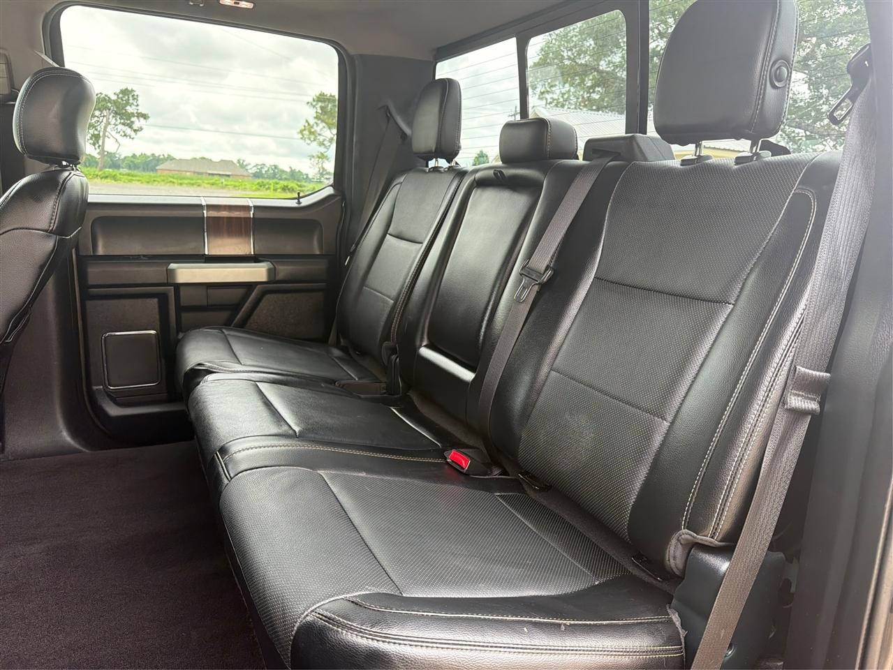 Ford F-150 2WD SuperCrew 145" Lariat 2016