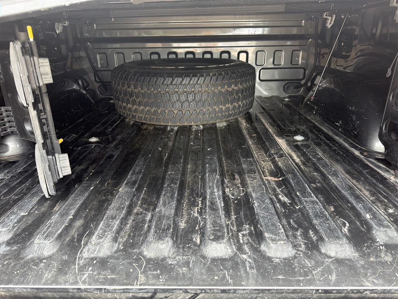 Ford F-150 2WD SuperCrew 145" Lariat 2016
