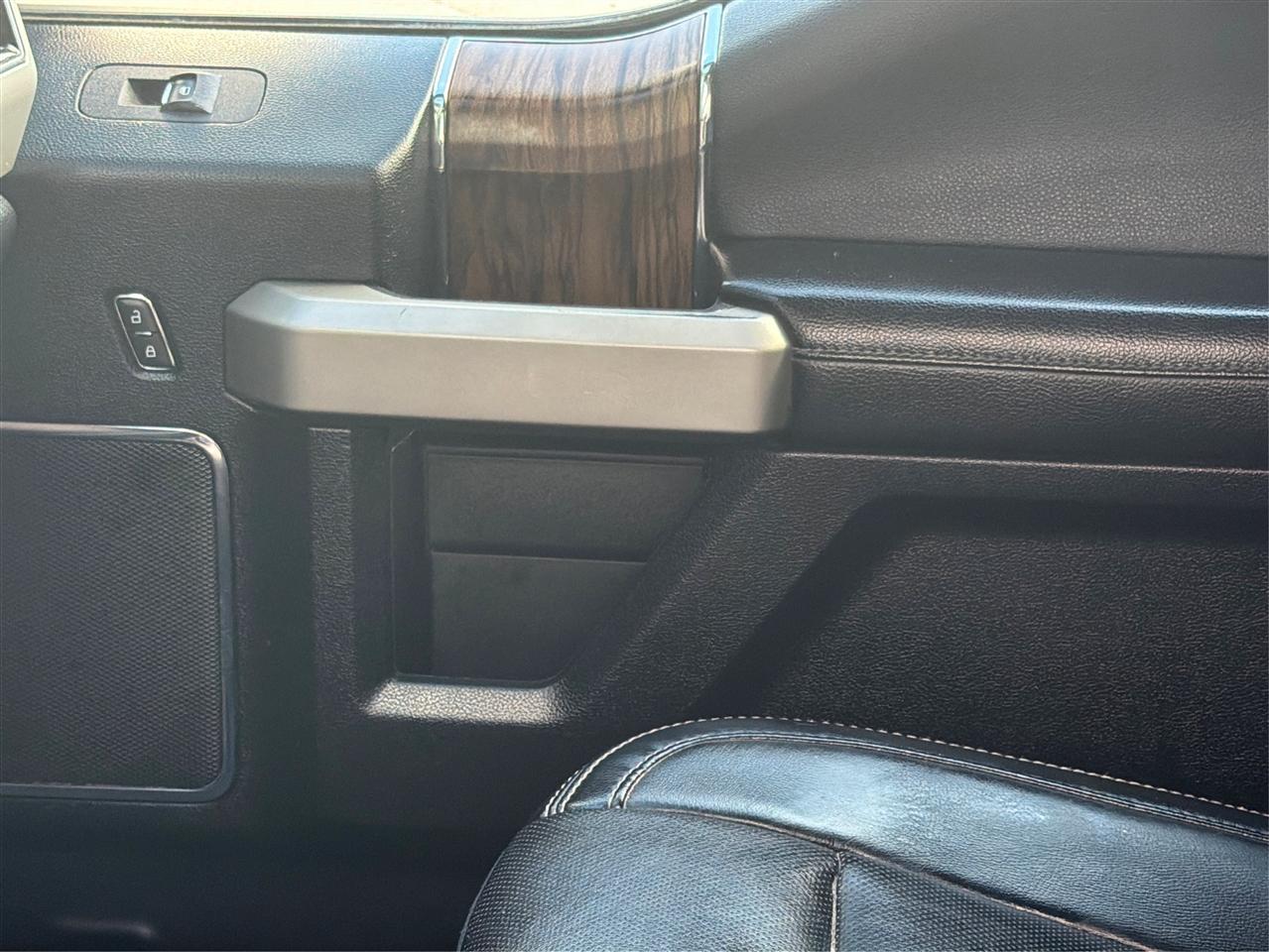 Ford F-150 Lariat 4WD SuperCrew 5.5' Box 2018