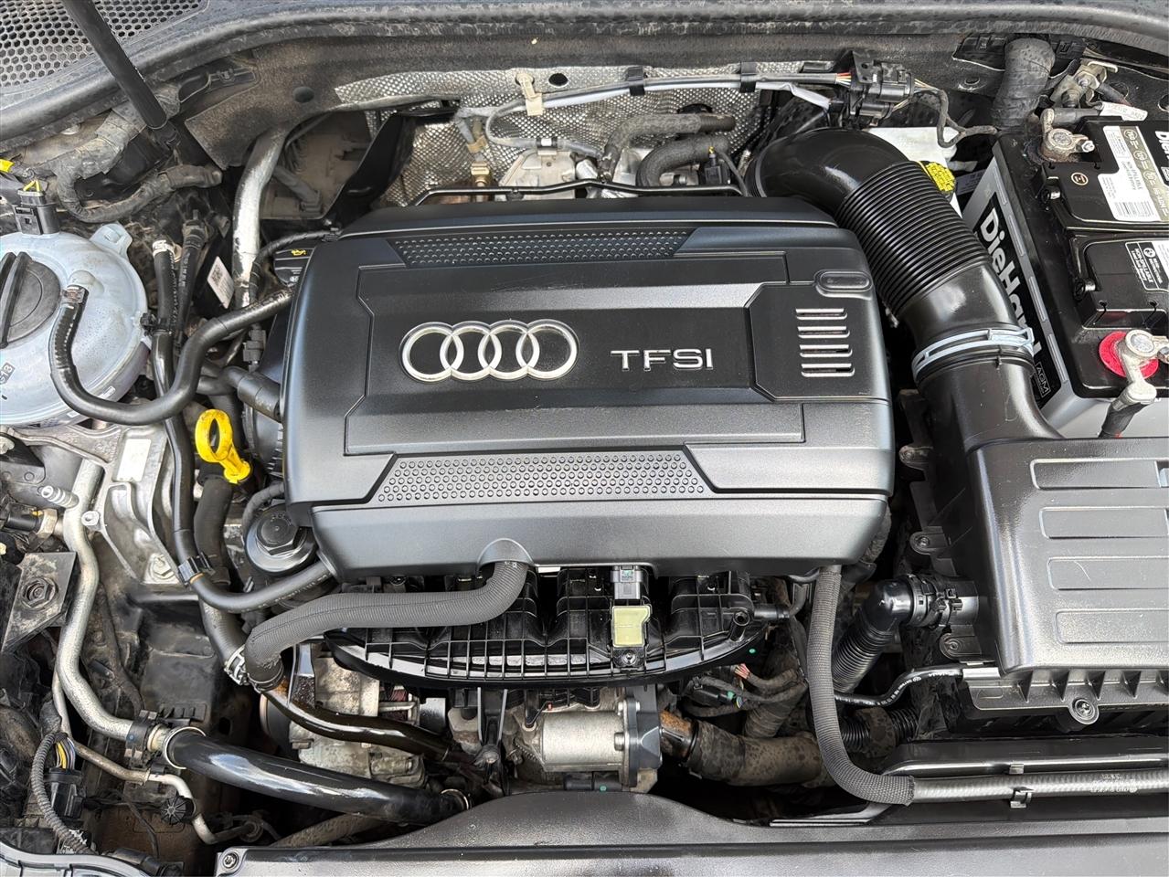 Audi A3 4dr Sdn FWD 1.8T Premium Plus 2015