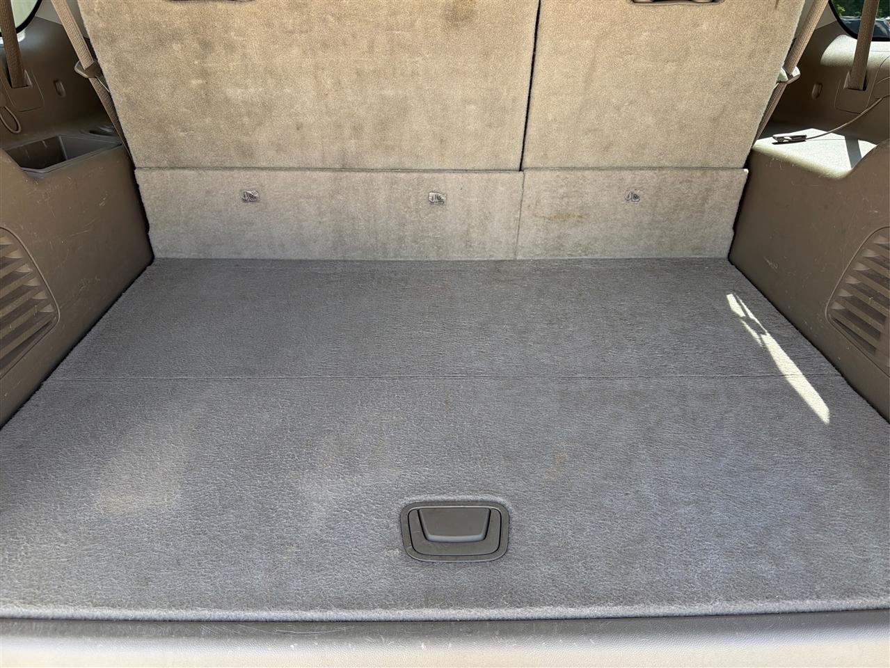 Chevrolet Suburban 2WD 4dr LTZ 2015