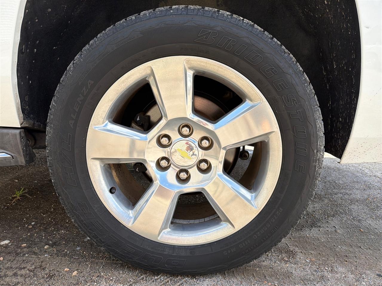 Chevrolet Suburban 2WD 4dr LTZ 2015