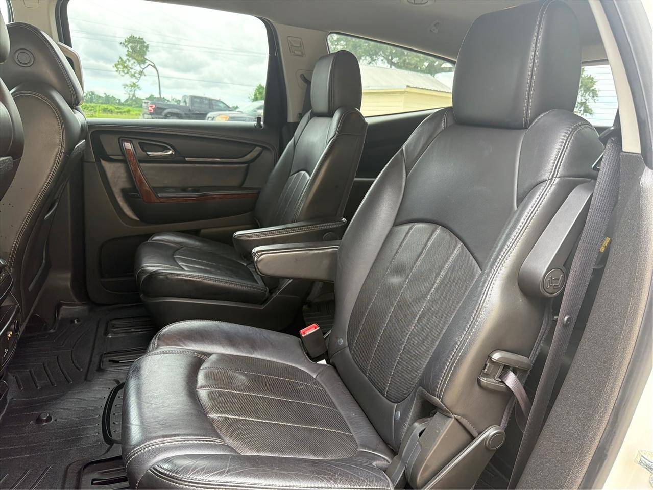 Chevrolet Traverse FWD 4dr LTZ 2013