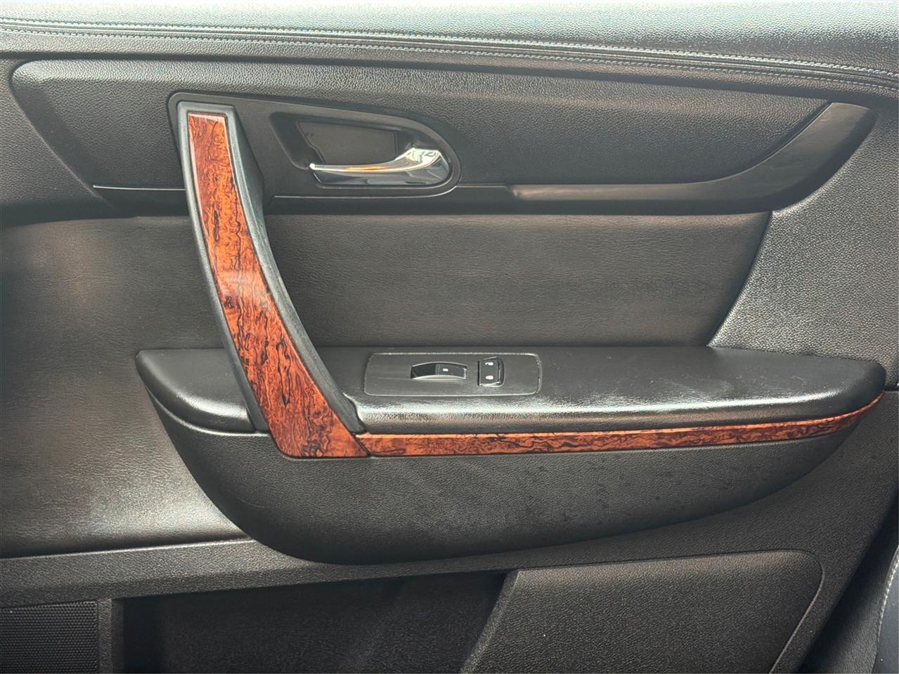 Chevrolet Traverse FWD 4dr LTZ 2013