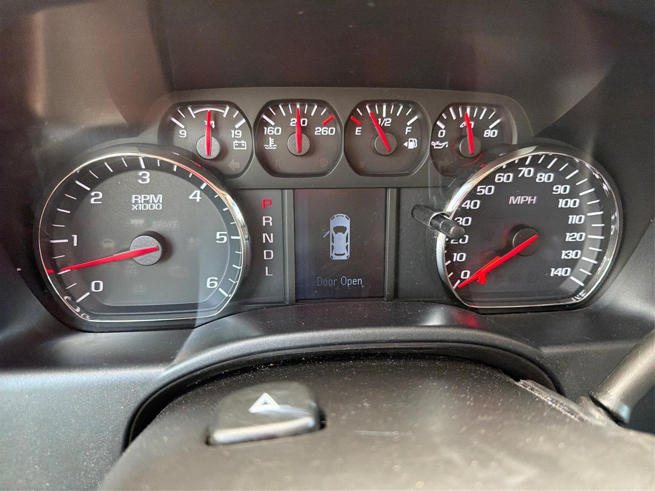 Chevrolet Silverado 1500 2WD Crew Cab 143.5" Custom 2018