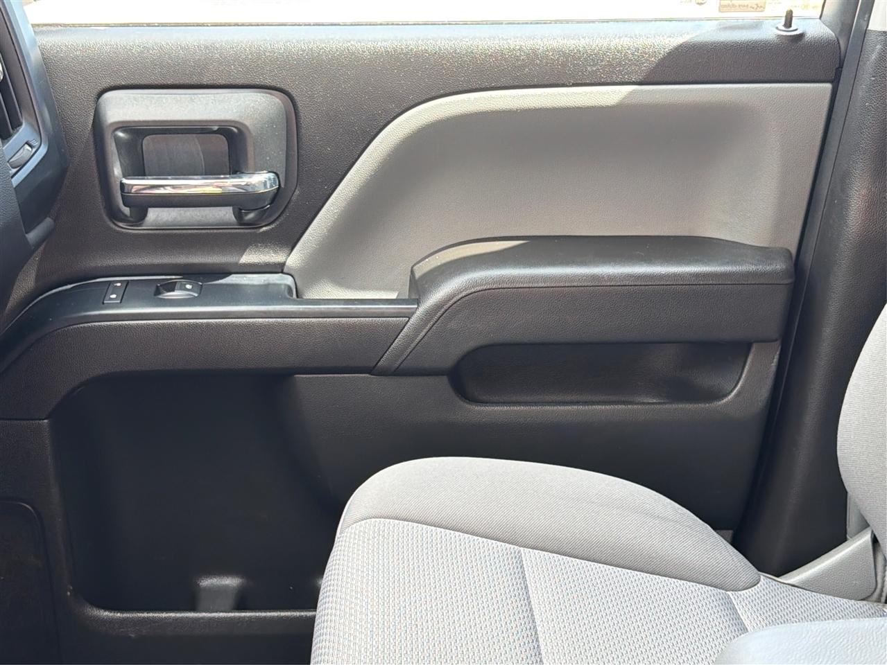 Chevrolet Silverado 1500 2WD Crew Cab 143.5" Custom 2018