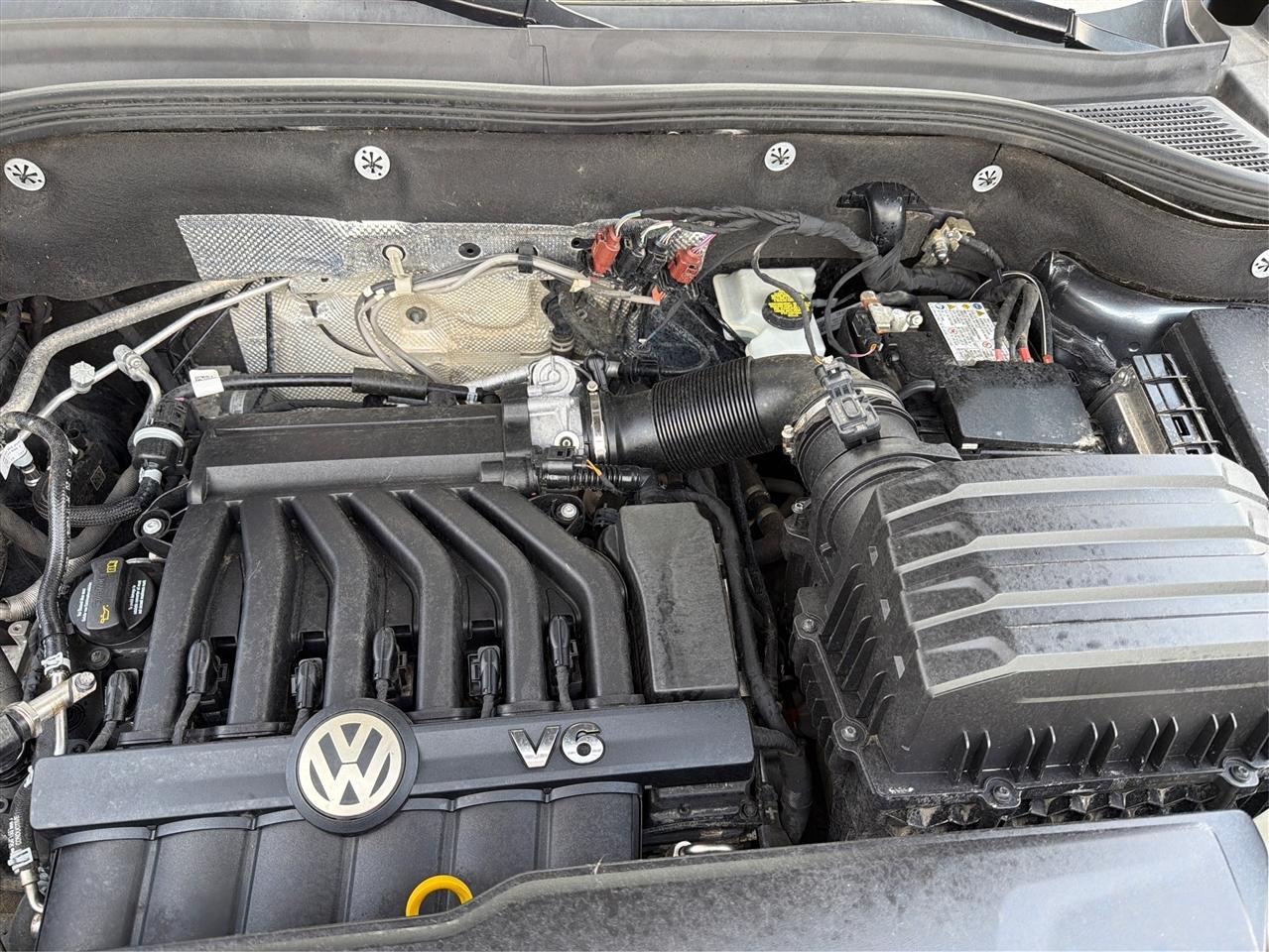 Volkswagen Atlas 3.6L V6 SE w/Technology R-Line FWD 2021